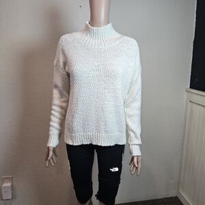 BANANA REPUBLIC Heritage Collection Turtleneck Small Italian Yarn White Sweater
